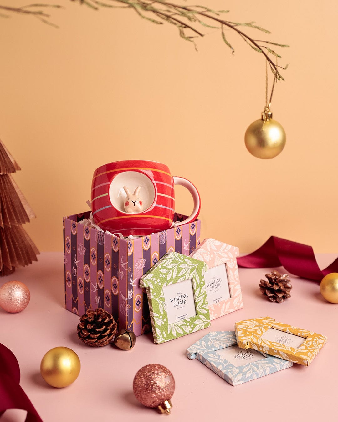 Merry & Bright Gift Box