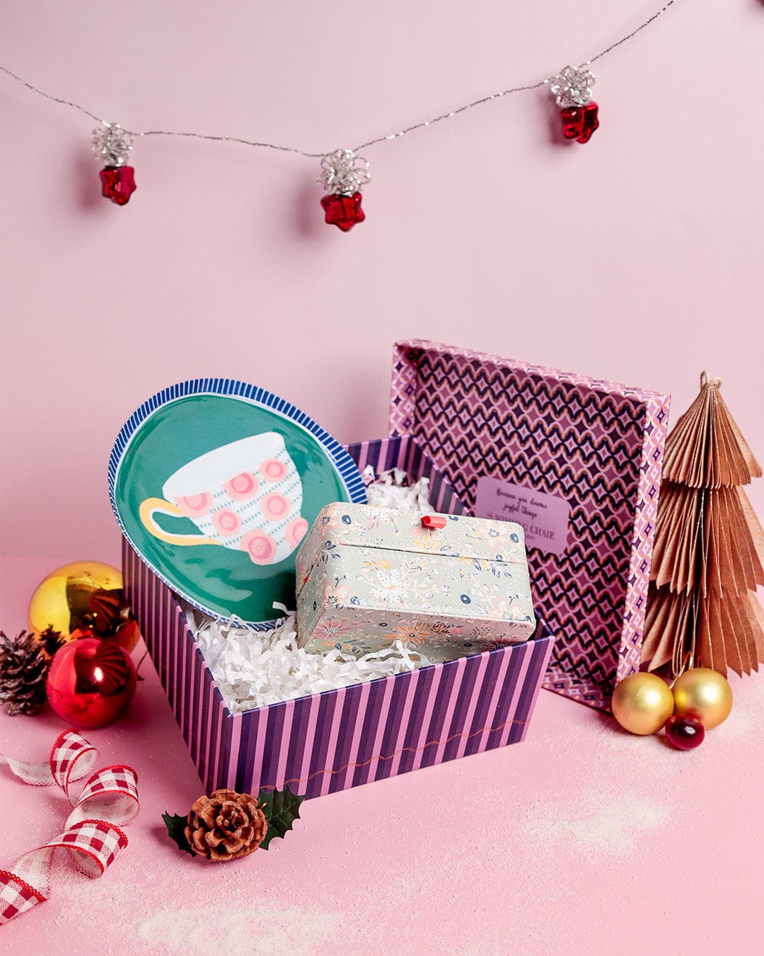Winter Wonderland Gift Box