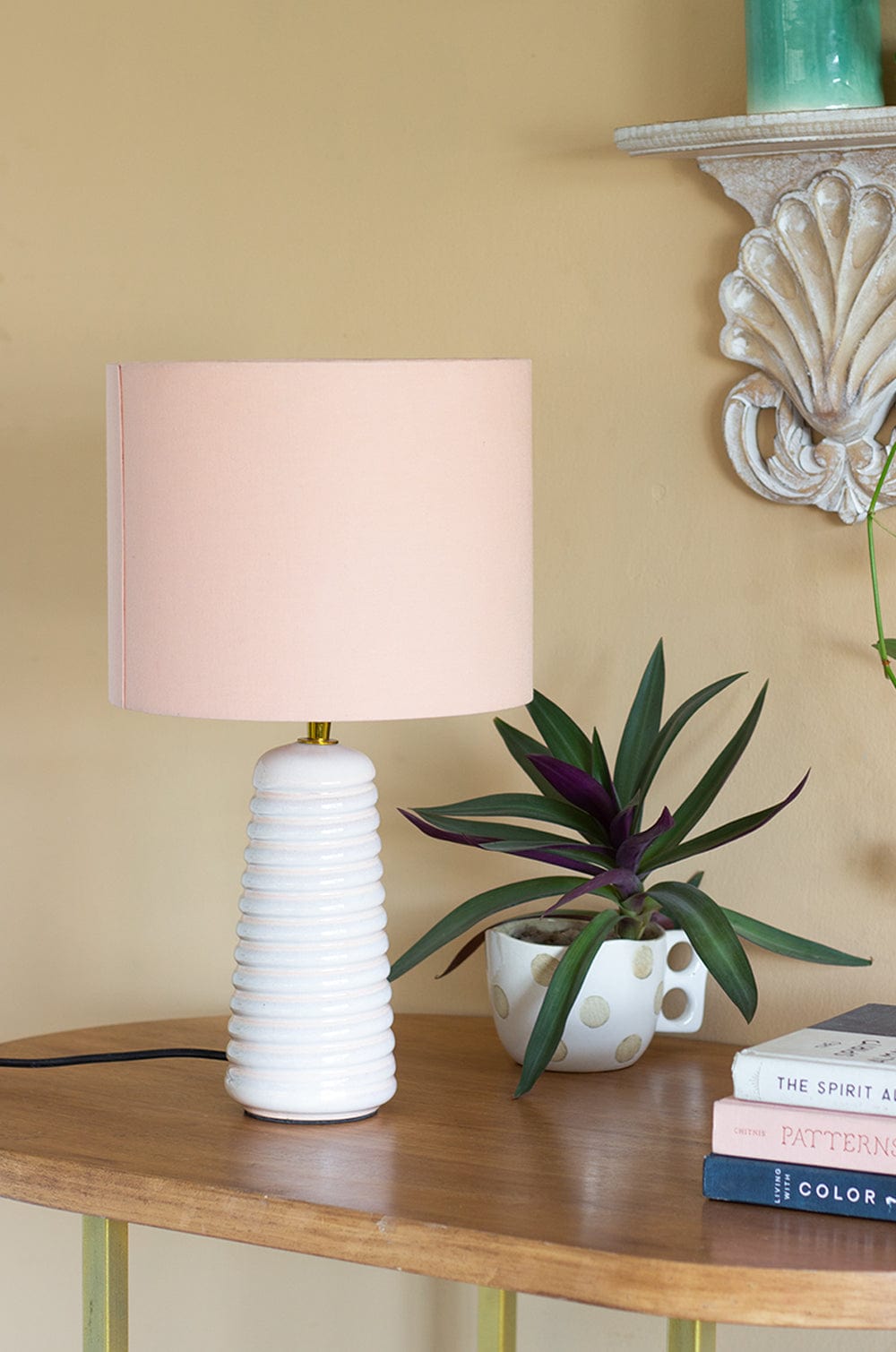 Helix Ceramic Lamp with Lampshade- Pink