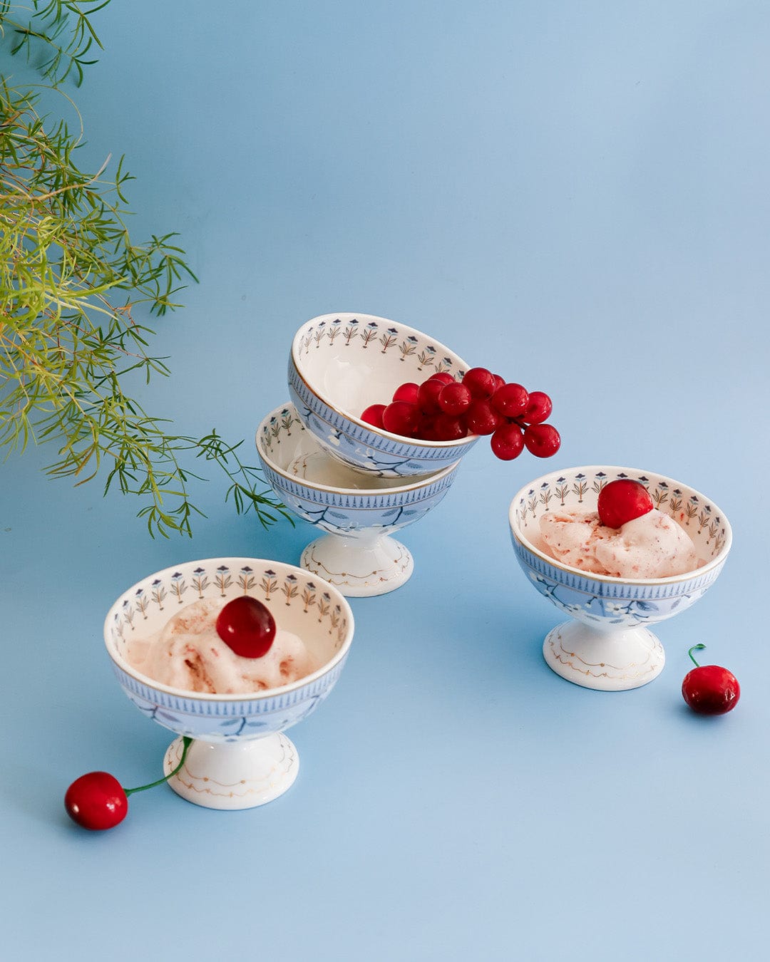 Magique by The Wishing Chair: River of Flowers Dessert Cups - Set of 4