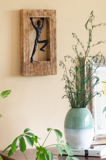 Standing Man Wood & Metal Wall D¨¦cor Frame