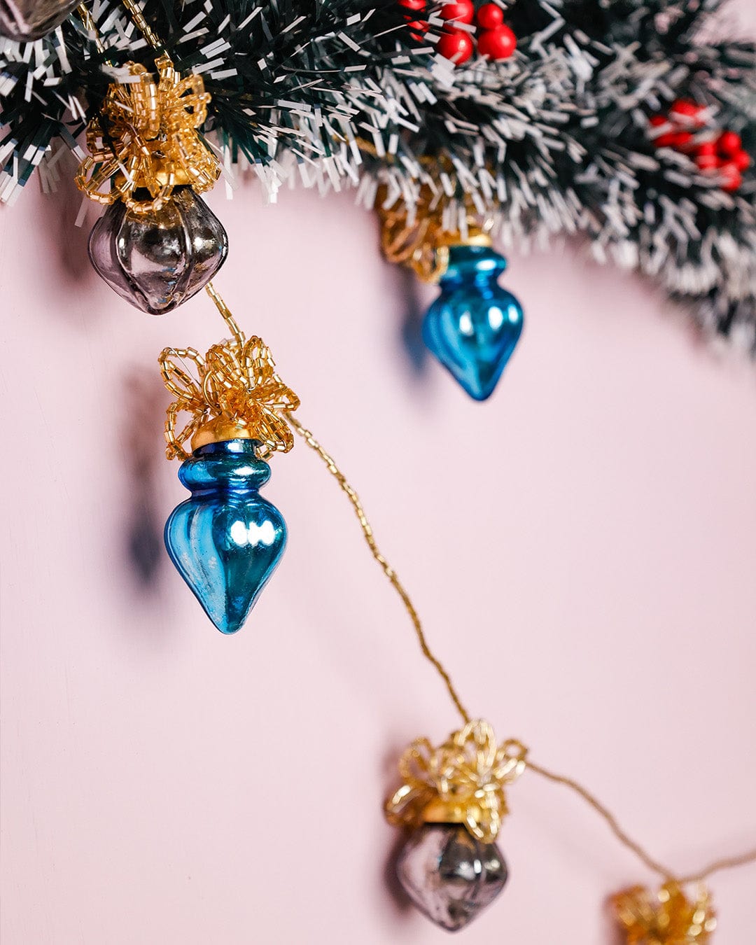 Very Merry Glass Ornaments Beaded Garland